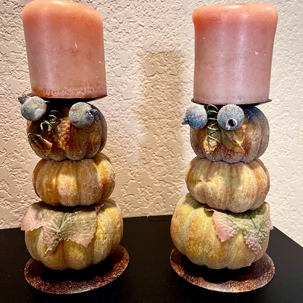 Autumn Harvest Pumpkin Candle Holders with Pink Candles